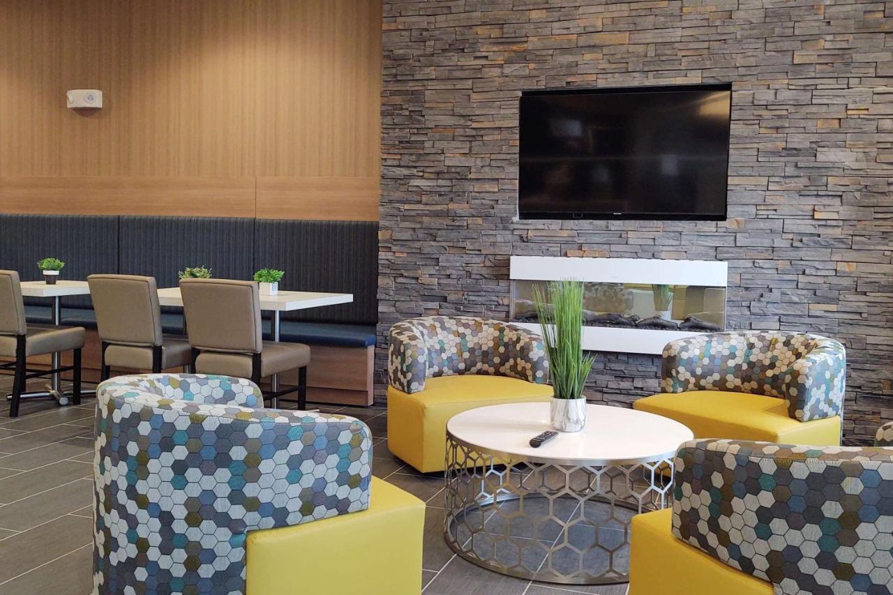 Microtel Inn & Suites By Wyndham Liberty Ne Kansas City Area Esterno foto